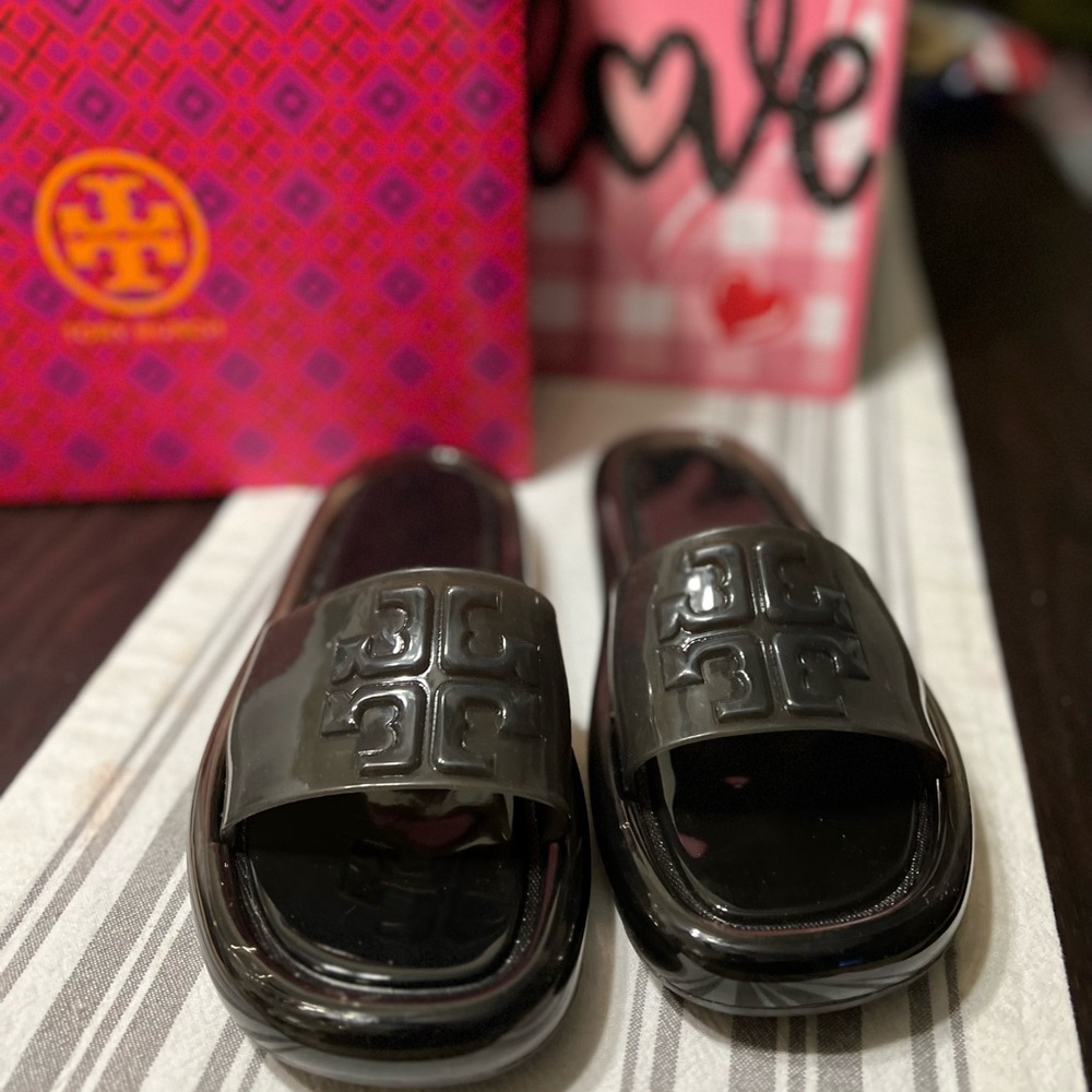 Tory Burch Bubble Jelly sandals